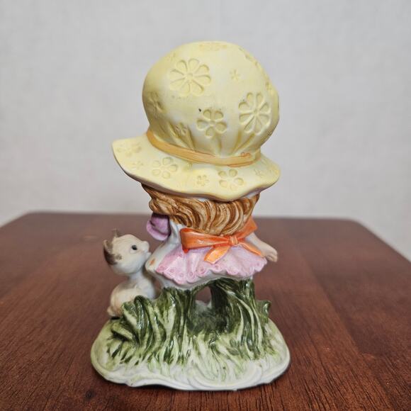 Vintage Porcelain Girl With Bonnet Holding Kitten Siamese Cat - Picture 2 of 4